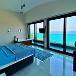 Luxury Seaview With 9000 M2 Access