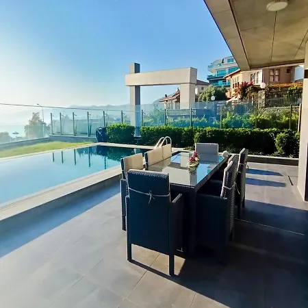 Luxury Seaview With 9000 M2 Access וילה