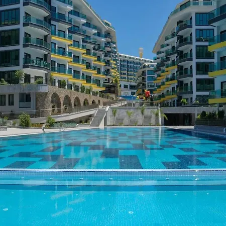 Luxury Seaview With 9000 M2 Access * אלאניה