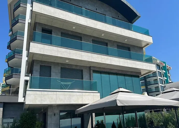 Villa Luxury Seaview With 9000 M2 Access Alanya