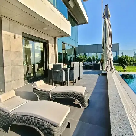 Luxury Seaview With 9000 M2 Access 알란야